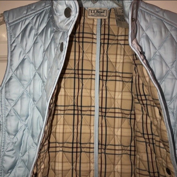 Gorgeous VTG Womens ICE BLUE Medium LL Bean Quilted Lined Barn Vest Perfect! - Picture 2 of 8